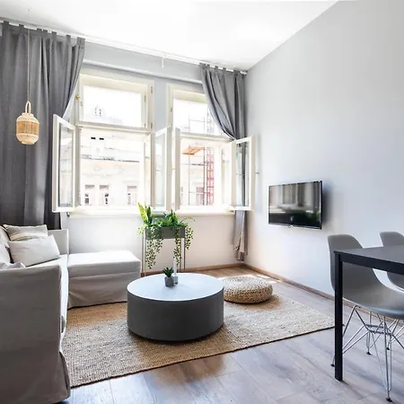 Wimgen Aparthotel *